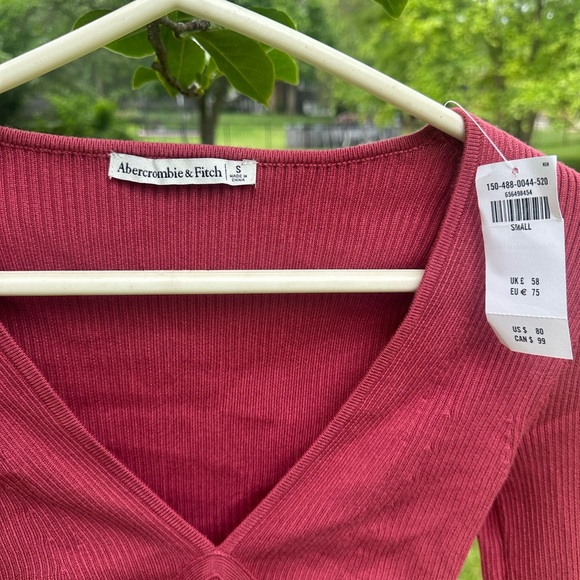 Abercrombie & Fitch Women's Giselle Trapeze Bodyauit Red V-Neck | Small | NWT - Picture 3 of 5